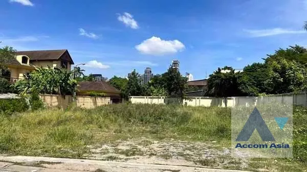  Land For Sale in Sukhumvit, Bangkok  near BTS Phra khanong (AA35909)