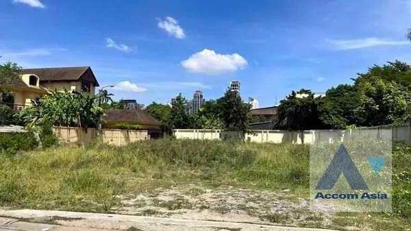unit Land For Sale in Pattanakarn, Bangkok  near BTS Phra khanong (AA35909)