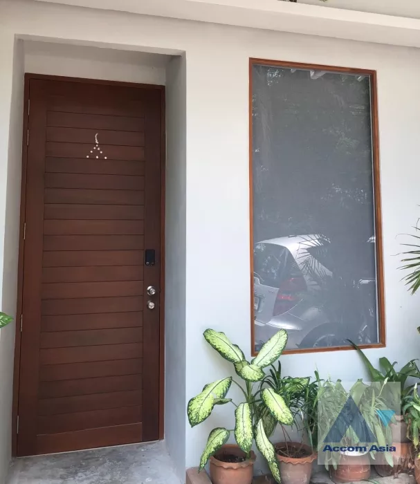 10  2 br House For Rent in dusit ,Bangkok  AA35917