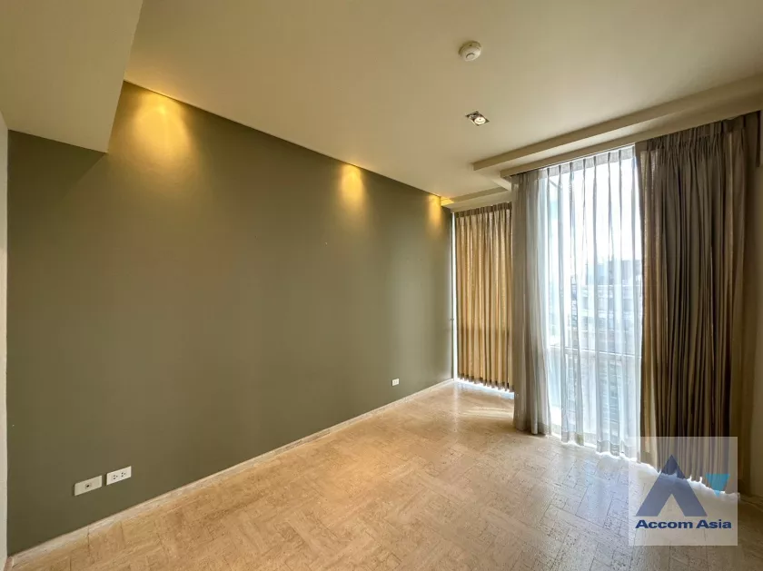 24  3 br Condominium For Rent in Ploenchit ,Bangkok BTS Chitlom at Langsuan Ville AA35919