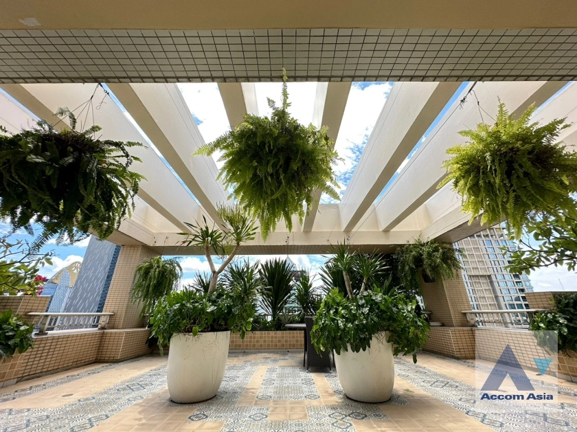 45  3 br Condominium For Rent in Ploenchit ,Bangkok BTS Chitlom at Langsuan Ville AA35919