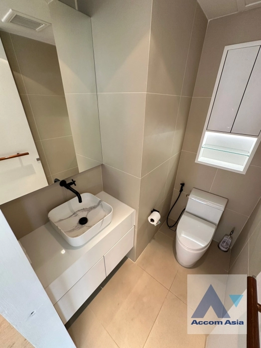 41  3 br Condominium For Rent in Ploenchit ,Bangkok BTS Chitlom at Langsuan Ville AA35919