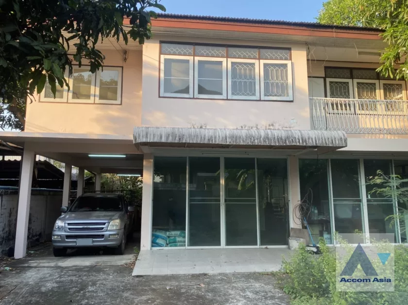 unit House For Sale in Sukhumvit, Bangkok  near BTS Phra khanong (AA35921)
