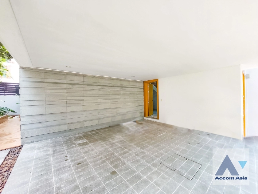 39  5 br House For Rent in Sathorn ,Bangkok BTS Chong Nonsi - MRT Khlong Toei at The Trees Sathorn AA35940