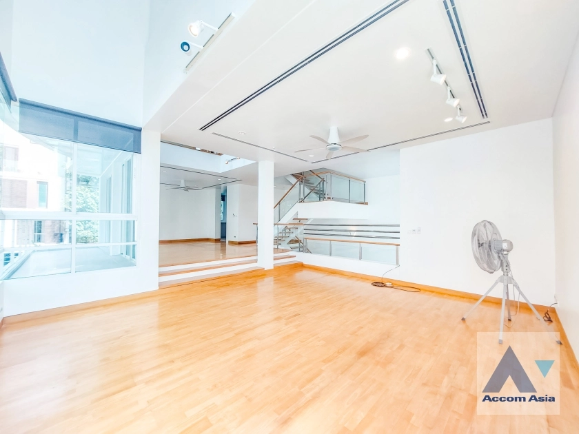 33  5 br House For Rent in Sathorn ,Bangkok BTS Chong Nonsi - MRT Khlong Toei at The Trees Sathorn AA35940