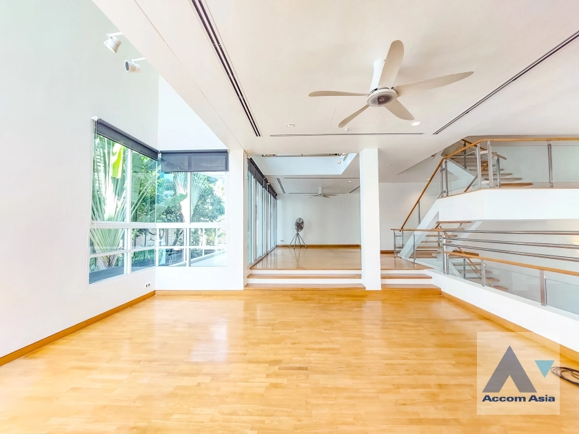 32  5 br House For Rent in Sathorn ,Bangkok BTS Chong Nonsi - MRT Khlong Toei at The Trees Sathorn AA35940