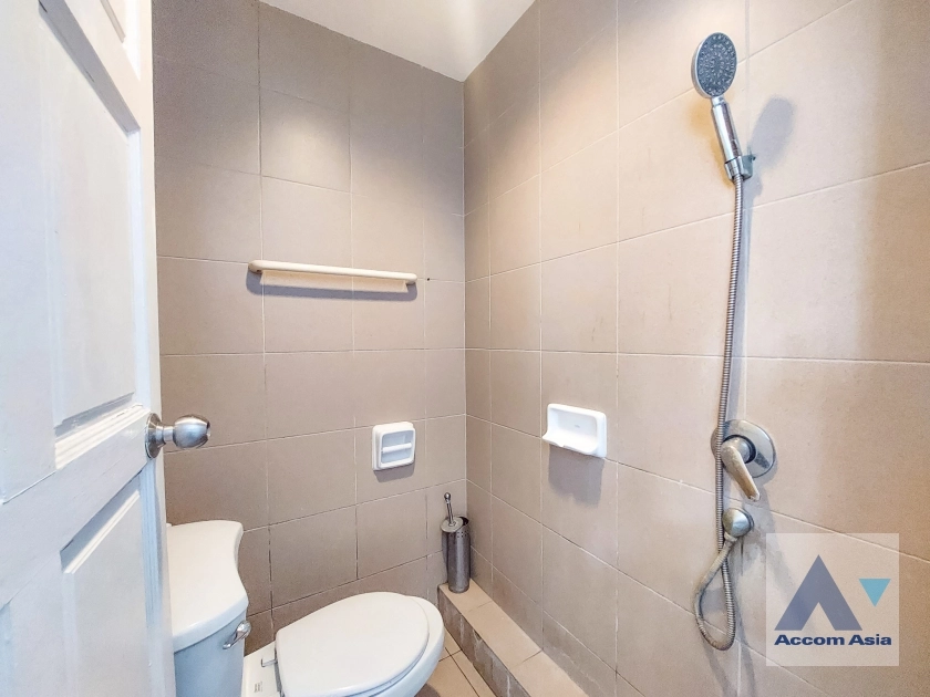 38  5 br House For Rent in Sathorn ,Bangkok BTS Chong Nonsi - MRT Khlong Toei at The Trees Sathorn AA35940