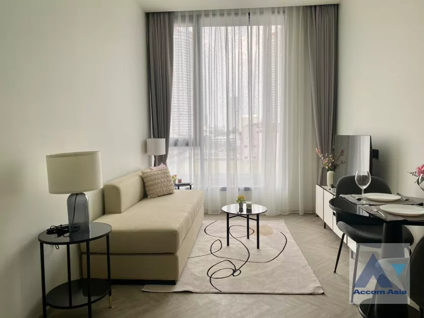 Fully Furnished |  Chapter Charoennakhon  Riverside Condominium  1 Bedroom for Rent BTS Krung Thon Buri in Charoennakhon Bangkok