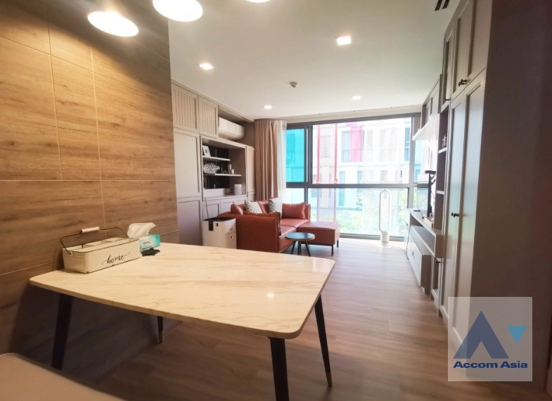  1  2 br Condominium For Sale in Sukhumvit ,Bangkok BTS Ekkamai at Taka Haus Ekkamai 12 AA35975
