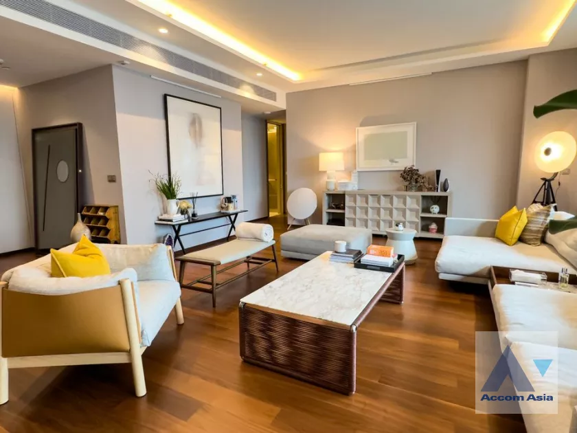 Fully Furnished, Pet friendly |  4 Bedrooms  Condominium For Sale in Sukhumvit, Bangkok  near BTS Phrom Phong (AA35987)