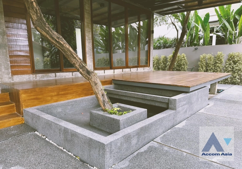 10  House For Rent in Ratchadaphisek ,Bangkok MRT Lat Phrao AA35989