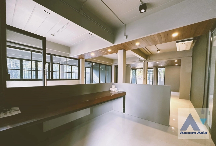 29  House For Rent in Ratchadaphisek ,Bangkok MRT Lat Phrao AA35989