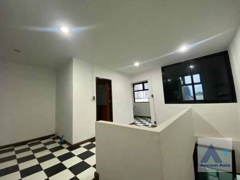 8  5 br Townhouse For Rent in Sukhumvit ,Bangkok BTS Ekkamai at Park Avenue AA35997