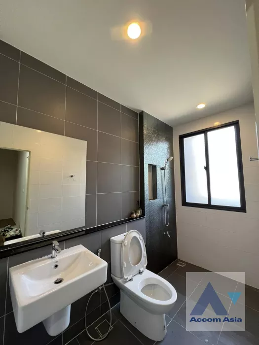 10  3 br Townhouse For Rent in Latkrabang ,Bangkok  at Newly modern style living place AA36002