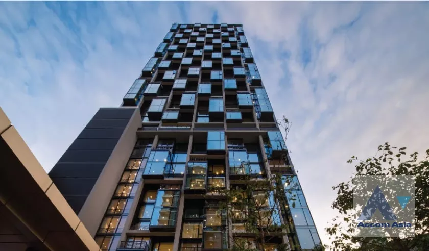 28 Chidlom Condominium  2 Bedroom for Sale BTS Chitlom in Ploenchit Bangkok