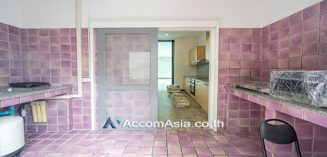 11  5 br House For Rent in Sukhumvit ,Bangkok BTS Thong Lo at Compound In CBD 65023