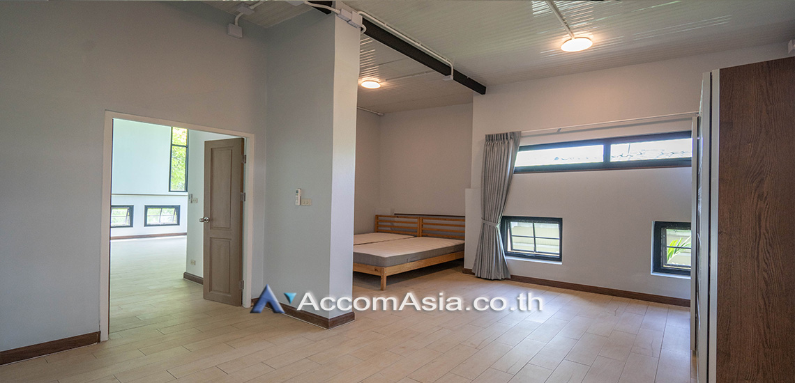 12  5 br House For Rent in Sukhumvit ,Bangkok BTS Thong Lo at Compound In CBD 65023