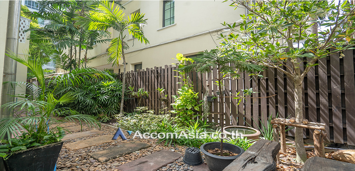 6  5 br House For Rent in Sukhumvit ,Bangkok BTS Thong Lo at Compound In CBD 65023