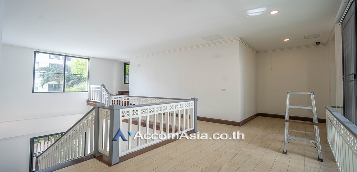 18  5 br House For Rent in Sukhumvit ,Bangkok BTS Thong Lo at Compound In CBD 65023