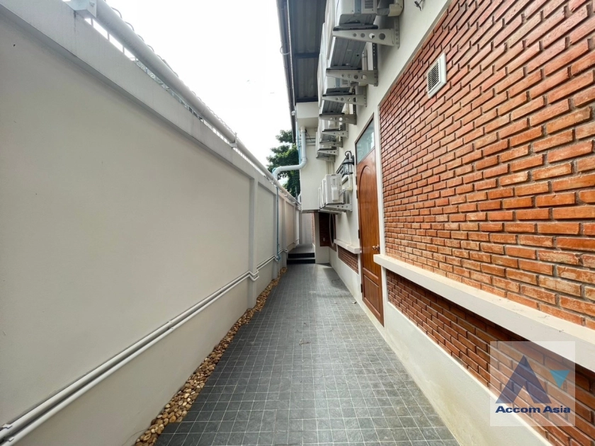 8  4 br House For Rent in Phaholyothin ,Bangkok BTS Victory Monument - ARL Makkasan AA36013