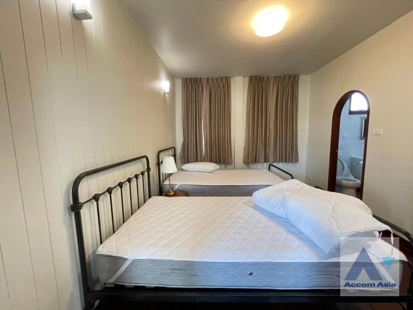 20  4 br House For Rent in Phaholyothin ,Bangkok BTS Victory Monument - ARL Makkasan AA36013