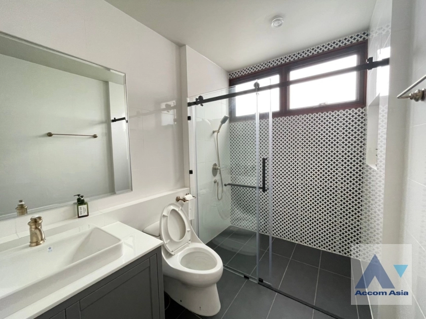 47  4 br House For Rent in Phaholyothin ,Bangkok BTS Victory Monument - ARL Makkasan AA36013