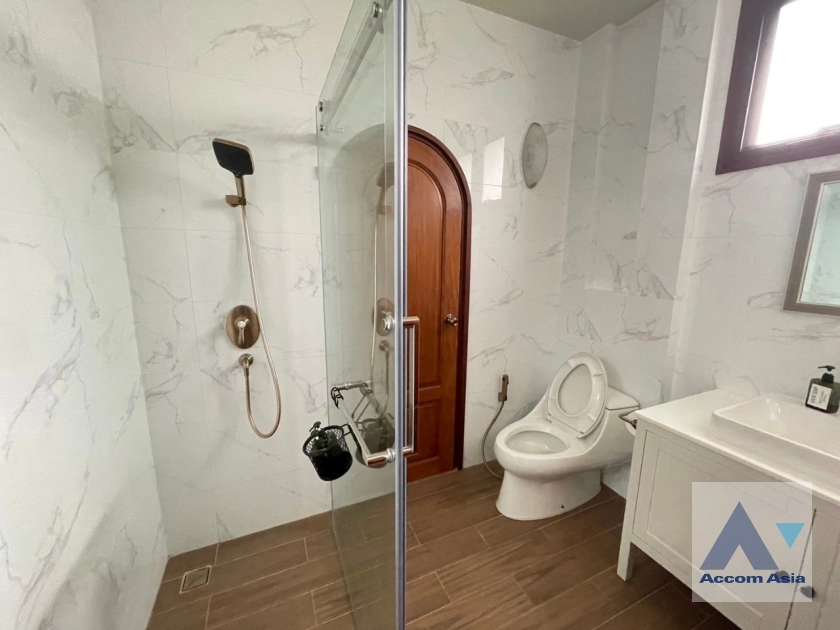 49  4 br House For Rent in Phaholyothin ,Bangkok BTS Victory Monument - ARL Makkasan AA36013