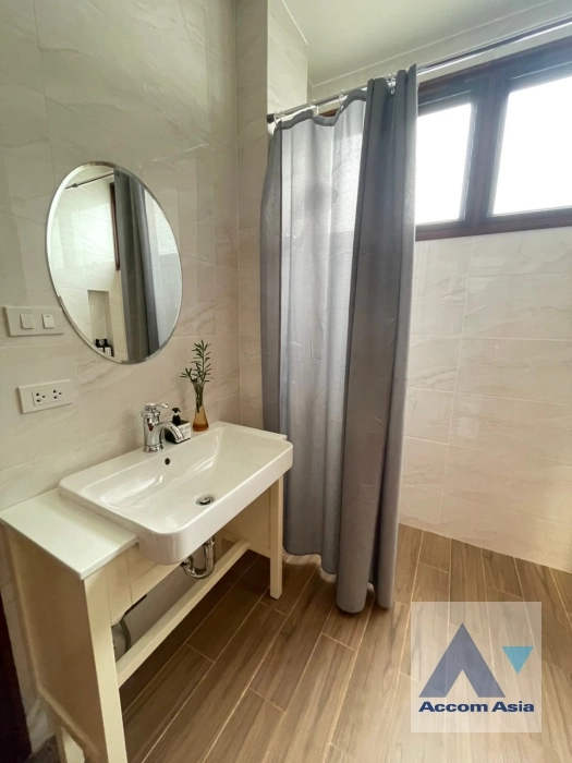 43  4 br House For Rent in Phaholyothin ,Bangkok BTS Victory Monument - ARL Makkasan AA36013