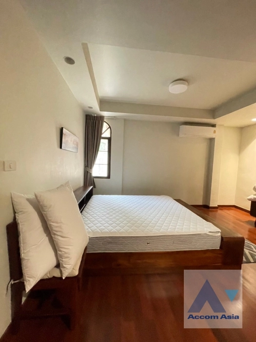 30  4 br House For Rent in Phaholyothin ,Bangkok BTS Victory Monument - ARL Makkasan AA36013