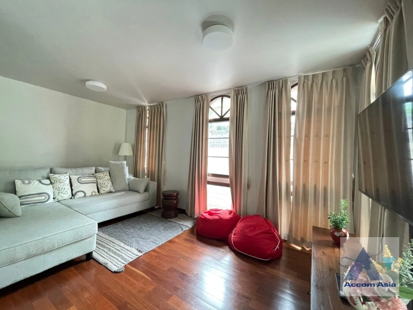 23  4 br House For Rent in Phaholyothin ,Bangkok BTS Victory Monument - ARL Makkasan AA36013