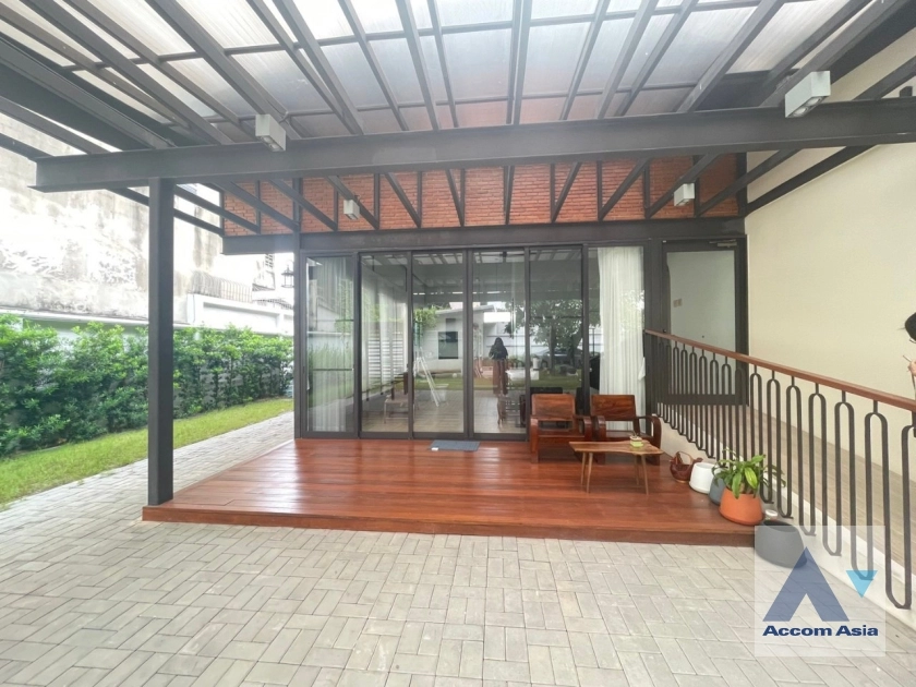 56  4 br House For Rent in Phaholyothin ,Bangkok BTS Victory Monument - ARL Makkasan AA36013