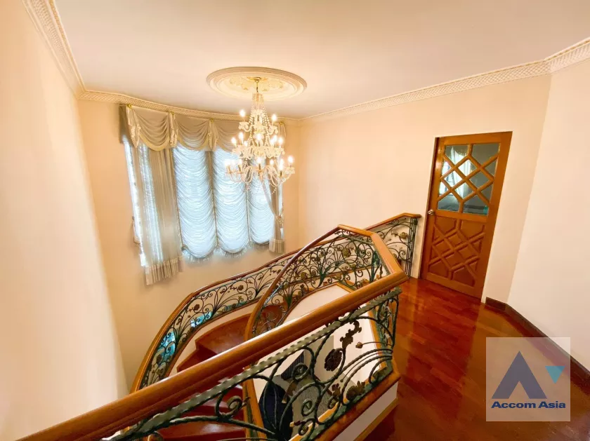 13  4 br House for rent and sale in  ,Bangkok  at Home One  AA36015