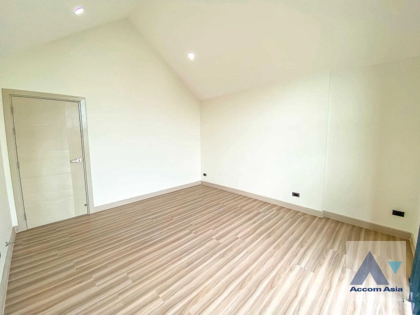 5  3 br Townhouse for rent and sale in Sukhumvit ,Bangkok BTS Udomsuk AA36020