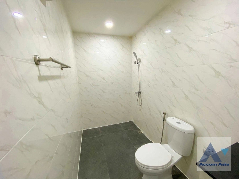 11  3 br Townhouse for rent and sale in Sukhumvit ,Bangkok BTS Udomsuk AA36020