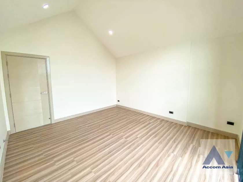 5  3 br Townhouse for rent and sale in Sukhumvit ,Bangkok BTS Udomsuk AA36022