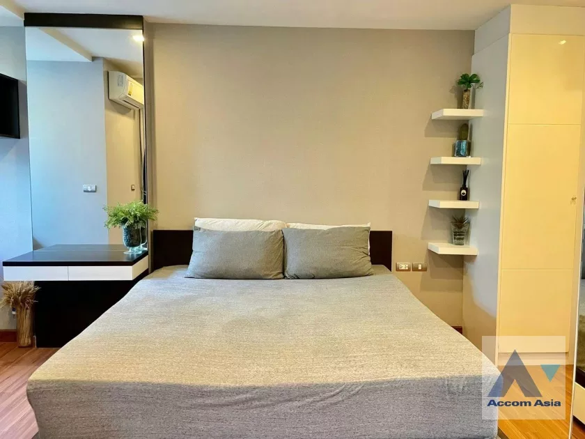 6  1 br Condominium For Sale in Sukhumvit ,Bangkok BTS Ekkamai at Tree Condo Ekamai AA36026