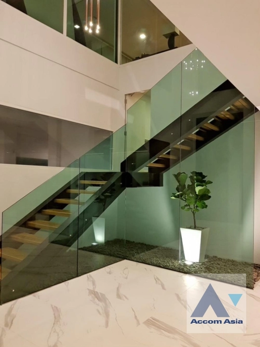 10  3 br Townhouse For Sale in Sukhumvit ,Bangkok BTS Thong Lo at Townhouse in Sukhumvit AA36051