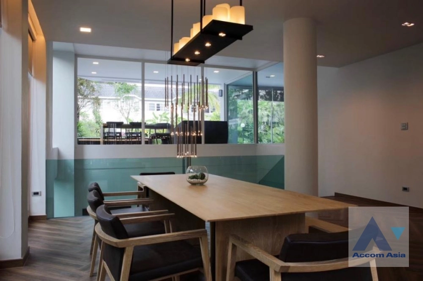 13  3 br Townhouse For Sale in Sukhumvit ,Bangkok BTS Thong Lo at Townhouse in Sukhumvit AA36051