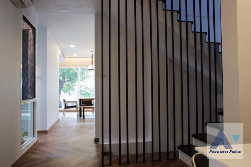 22  3 br Townhouse For Sale in Sukhumvit ,Bangkok BTS Thong Lo at Townhouse in Sukhumvit AA36051