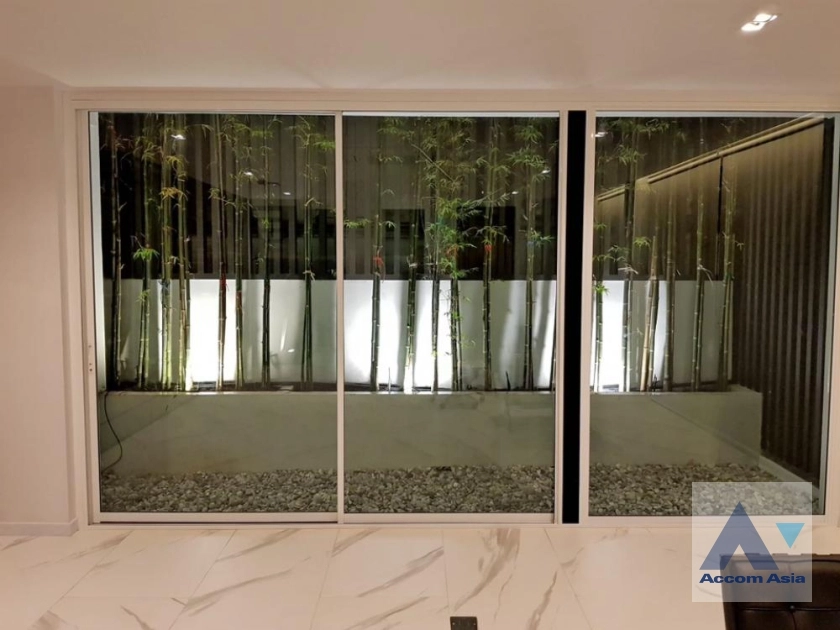 27  3 br Townhouse For Sale in Sukhumvit ,Bangkok BTS Thong Lo at Townhouse in Sukhumvit AA36051