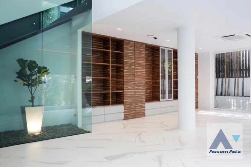 11  3 br Townhouse For Sale in Sukhumvit ,Bangkok BTS Thong Lo at Townhouse in Sukhumvit AA36051