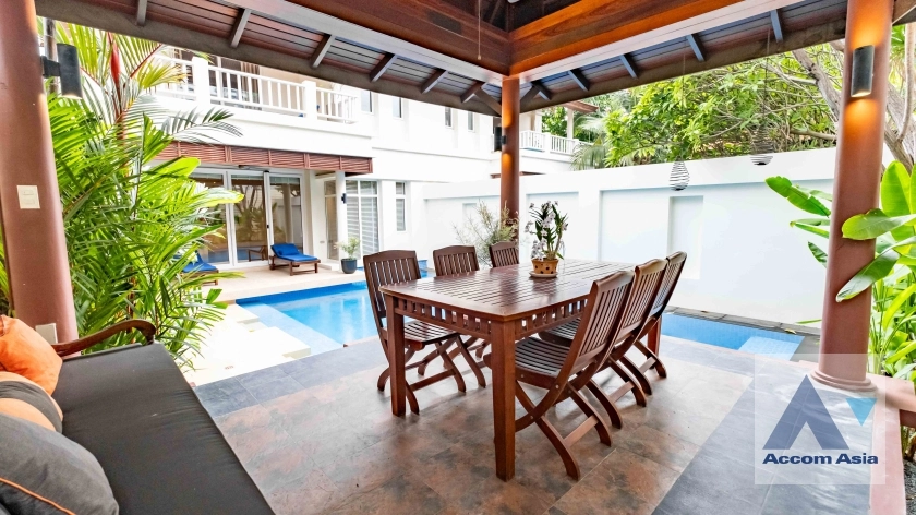 Private Swimming Pool, Pet friendly |  4 Bedrooms  House For Rent in Sukhumvit, Bangkok  near BTS Phrom Phong (AA36081)
