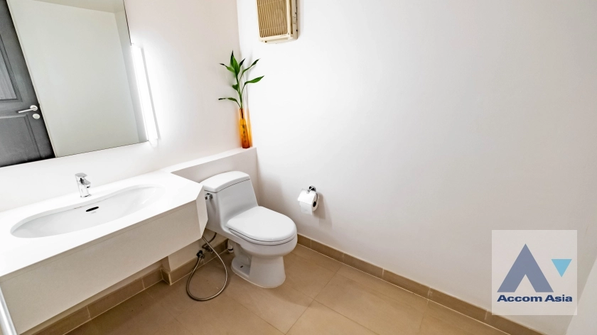 14  4 br House For Rent in Sukhumvit ,Bangkok BTS Phrom Phong AA36081