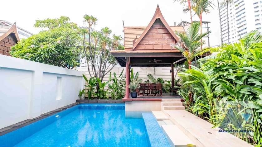 16  4 br House For Rent in sukhumvit ,Bangkok BTS Phrom Phong AA36081