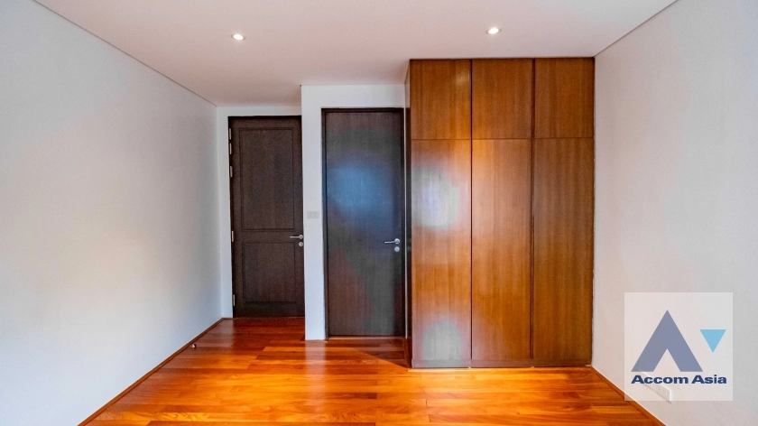 23  4 br House For Rent in Sukhumvit ,Bangkok BTS Phrom Phong AA36081