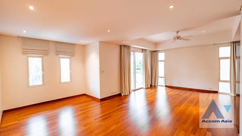 27  4 br House For Rent in Sukhumvit ,Bangkok BTS Phrom Phong AA36081