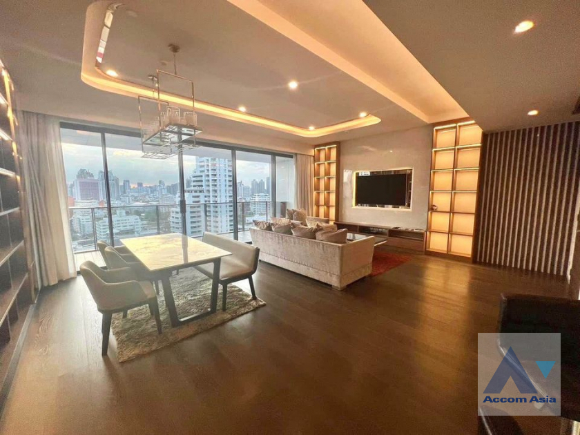  3 Bedrooms  Condominium For Rent & Sale in Sukhumvit, Bangkok  near BTS Thong Lo (AA36083)