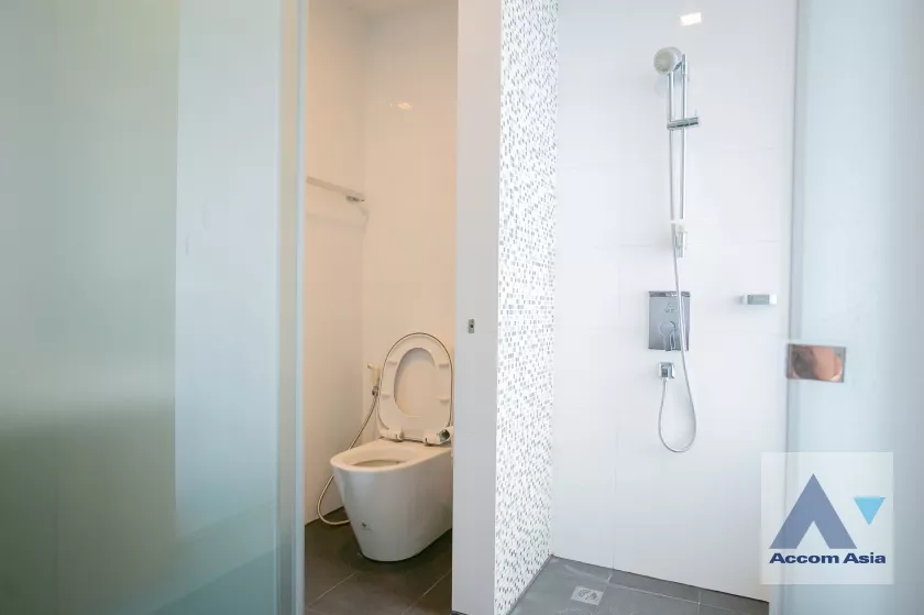 6  1 br Condominium For Sale in Ratchadaphisek ,Bangkok MRT Rama 9 at A Space id Asoke-Ratchada AA36085