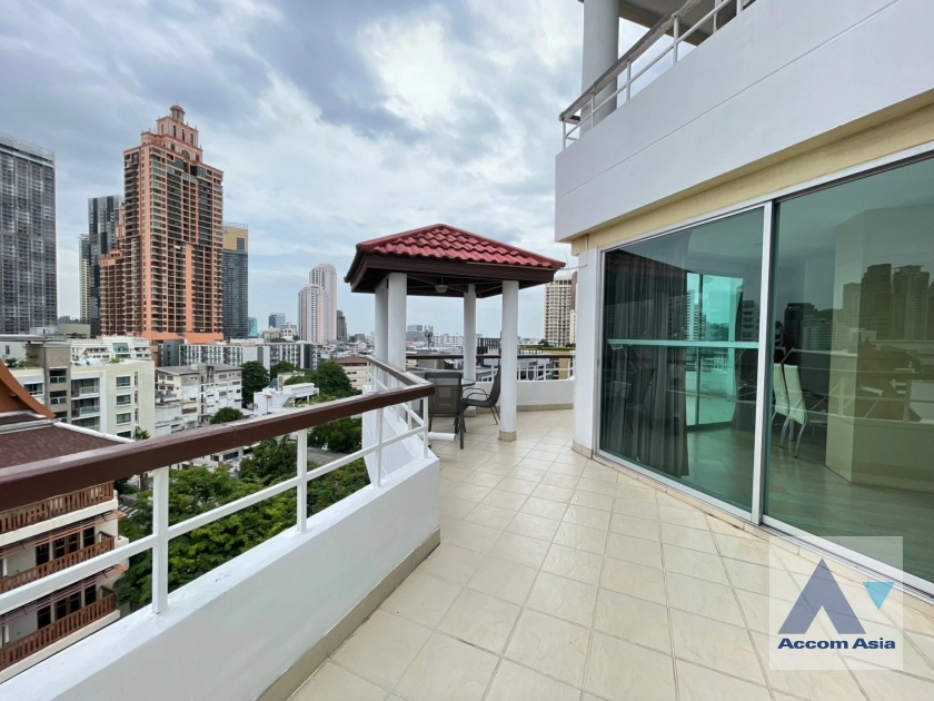  2 Bedrooms  Apartment For Rent in Sukhumvit, Bangkok  near BTS Asok - MRT Sukhumvit (AA36102)
