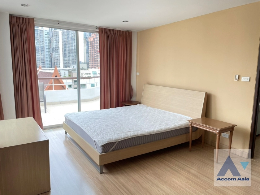 8  2 br Apartment For Rent in Sukhumvit ,Bangkok BTS Asok - MRT Sukhumvit at Private and Peaceful AA36102